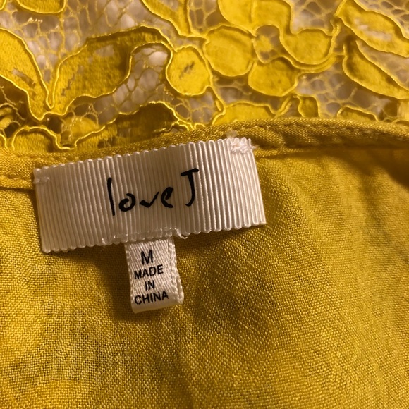 💛Bold yellow tasseled tunic 💛 - Picture 5 of 6
